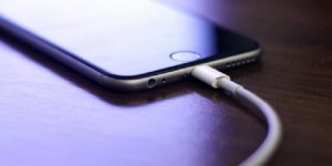 Cách tăng tốc sạc Pin cho iPhone mà không ảnh hưởng máy