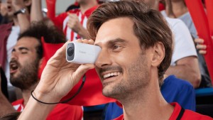 Canon ra mắt máy ảnh Powershot Zoom: Một ống kính thiên văn nhỏ