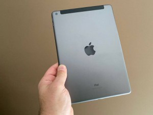 Trên tay iPad Gen 8 2020: Thiết kế vẫn vậy nhưng nhanh và mạnh hơn