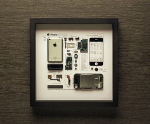 Phiên bản iPhone đầu tiên được đóng khung, bán giới hạn, giá 399$