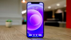 iPhone 12 tím mơ mộng dưới góc nhìn cận cảnh - Hiếu Store