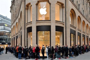 iPhone 12 bị hoãn:Tin xấu cho fan, Tin tốt cho Apple và Phố Wall