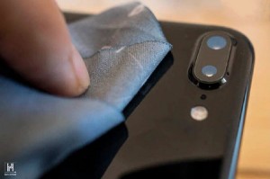Cách vệ sinh iPhone - iPad và Macbook chuẩn của Apple