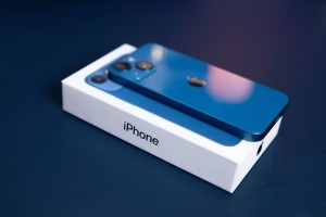 Điện Thoại iPhone 13 256GB New | Quốc Tế - Chính Hãng thumb