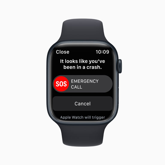 Apple Watch S8 Crash Detection