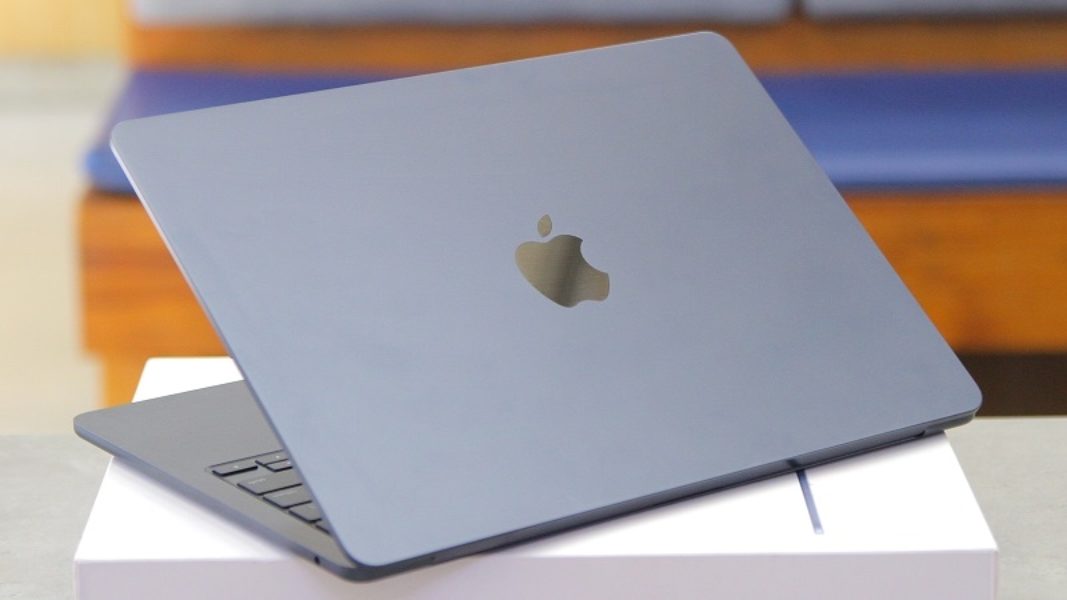 MacBook Air M3 13 inch 16G/256GB NEW | Chính Hãng - Biên Hoà