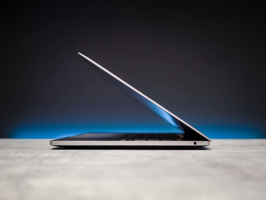 MacBook Pro 2020 13.3 inch Chip M1 SSD 512GB | Chính Hãng - Biên Hoà